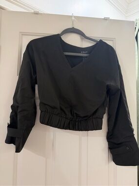 ADAY olive V-Neck Cropped Elastic-Waist Long Sleeve Top